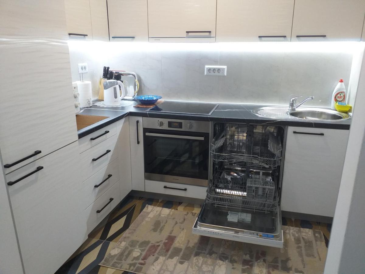 Trosoban Apartman Sarajevo, Ilidza Centar מראה חיצוני תמונה